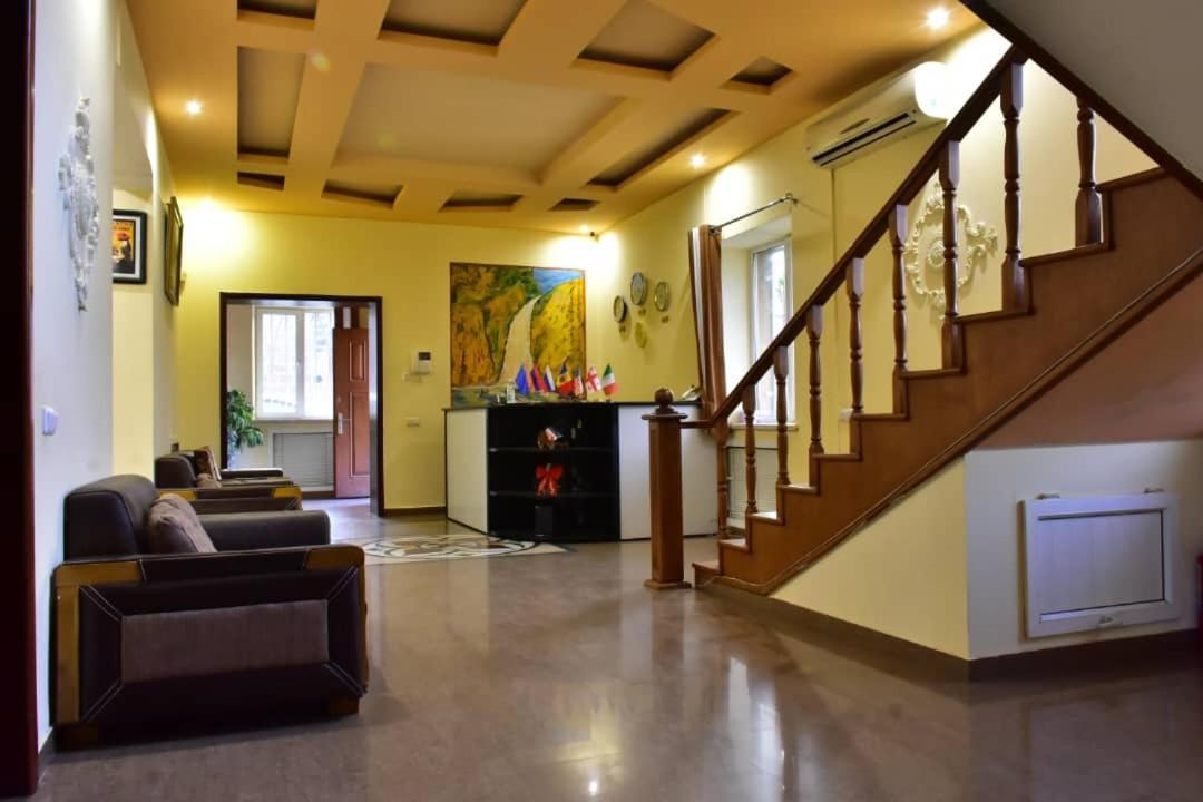 Gyumri Hotel Yerevan Exterior photo