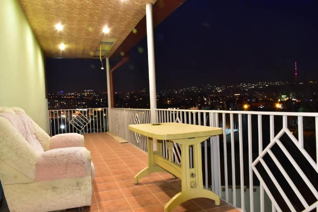 Gyumri Hotel Yerevan Exterior photo